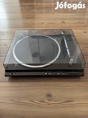 Technics SL-DD33 direkt hajtású lemezjátszó