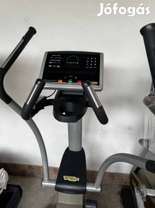 Technogym Synchro Exc 700 SP led elliptikus tréner