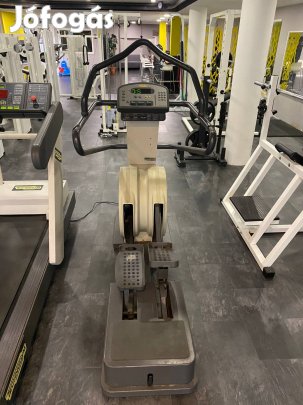 Technogym elliptikus tréner 
