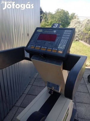Technogym lépcsőző gép alkatrésznek xxx