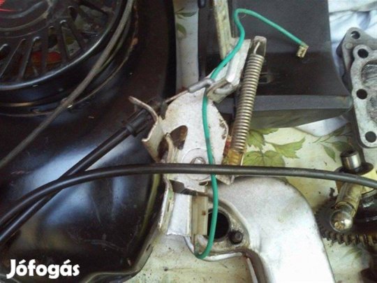 Techumsec benzines fűnyíró alkatrész eladó