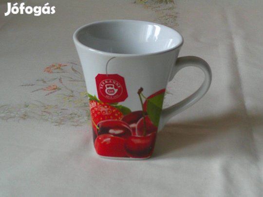 Teekanne porcelán teás csésze, bögre ( Gyümölcsös )