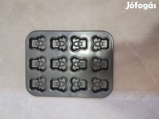 Teflon sütő maci forma 26,5cmx35cm 12 db maci forma