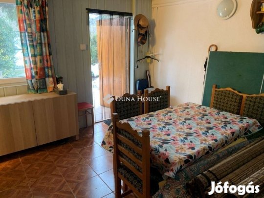 Tégla, 20+20m2 es, egybenyitható szigetelt nyaraló