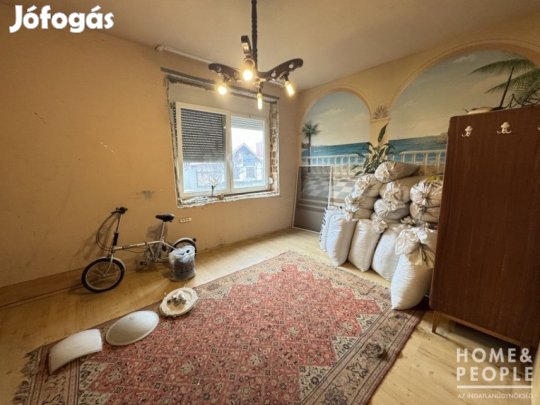 Tégla falazatú, családi ház eladó Hódmezővásárhelyen!
