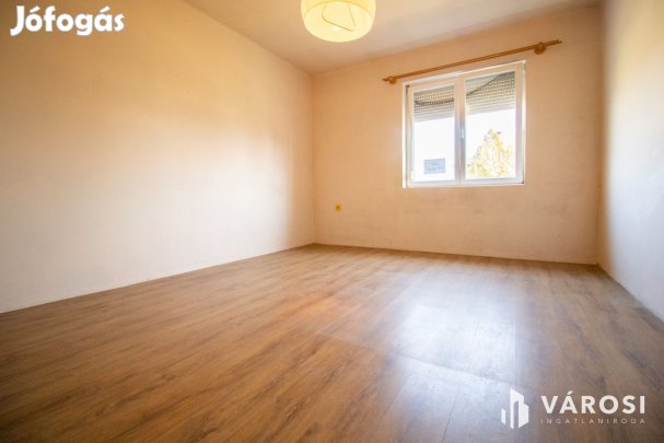 Tégla kockaház Vésztőn