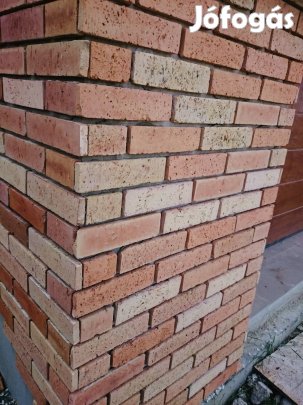 Tégla szelet 