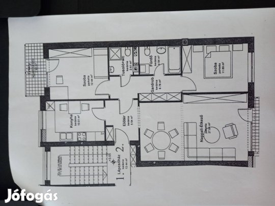 Téglalakás eladó garázzsal