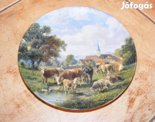 Tehenes Bradex porcelán falitányér