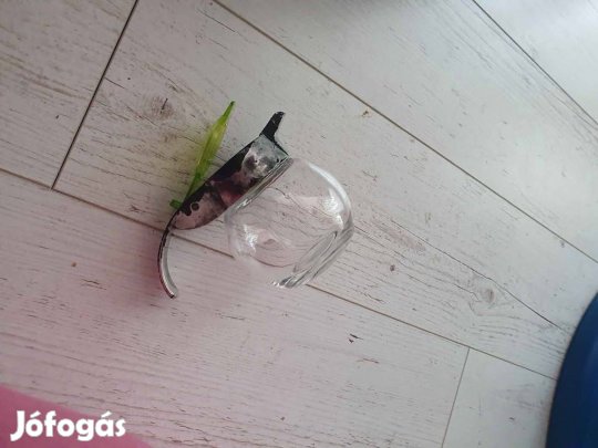 Tej kiöntő kancsó