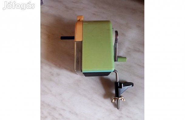 Tekerős asztali rögzíthető ceruzahegyező 13 x 8 cm