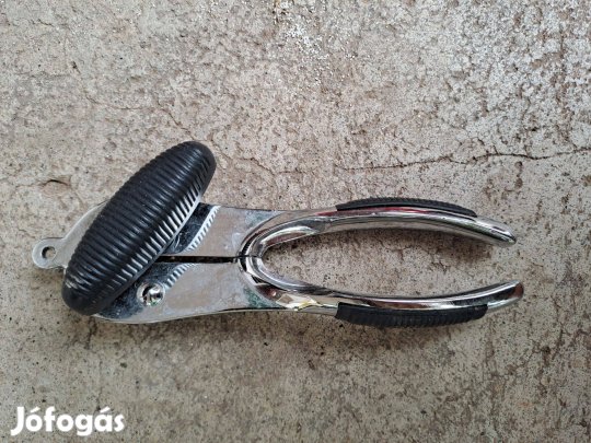 Tekerős konzervnyitó