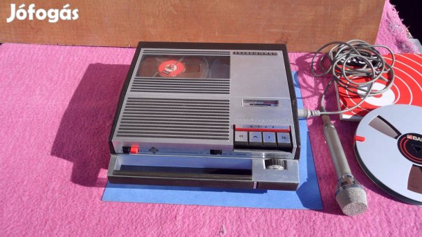 Telefunken riporter hordozós 9 V magnó Magnetofon 31 antik "darab"