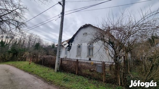 Telekii 61 nm-es ház eladó