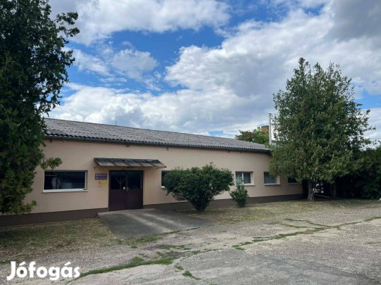 Telephely Taksonyban