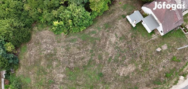 Telephelynek, vállakozásnak eladó ingatlan, forgalmas helyen Ságváron!