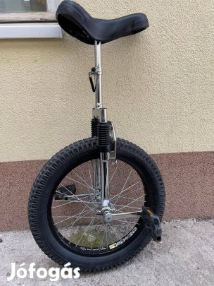 Teleszkópos monocikli triál gumival