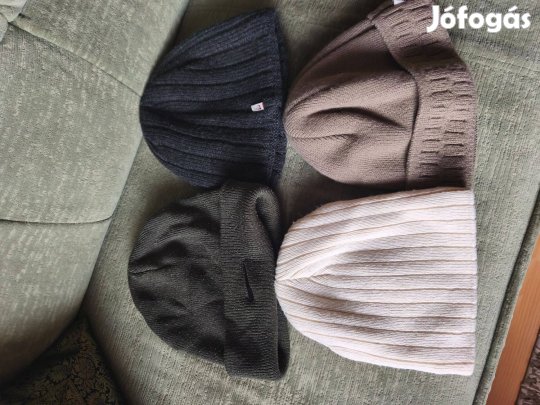 Téli, bélelt sakpacsomag eladó