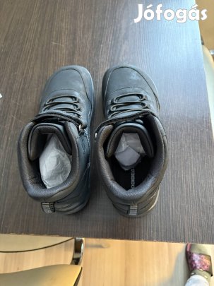 Téli  cipő eladó