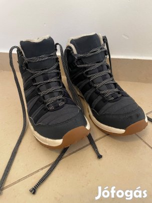 Téli bakancs
