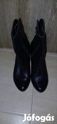 Téli bokacsizma olcsón