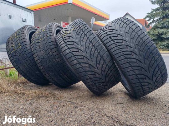 Téli gumi Triangle Snowlink új 2db 245/40 R20 , Nankang winter activa