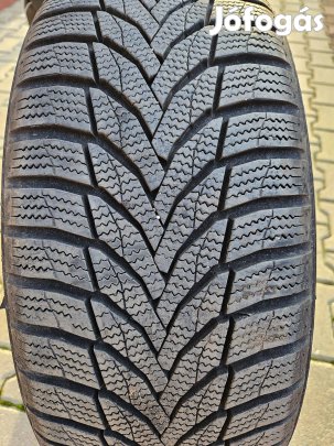Téli gumi : 215/55/R17 4db 7mm Profil mélység