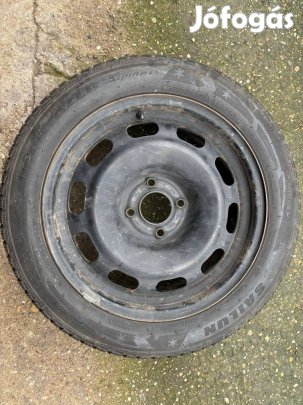 Téli gumiabroncs acélfelnin eladó