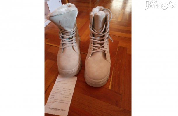 Téli női bakancs