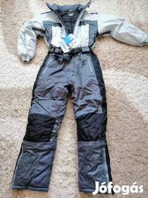 Téli overál S.méret Új !Bélelt ,jó minőségü,hő szigetelt