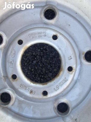 Téligumi felnivel eladó