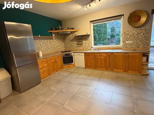 Teljes komplett konyha eladó konyhabútor gépekkel!