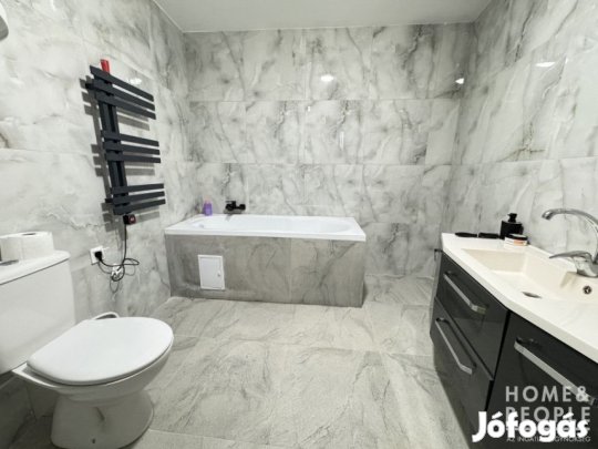 Teljesen felújított családi ház eladó Hódmezővásárhelyen!