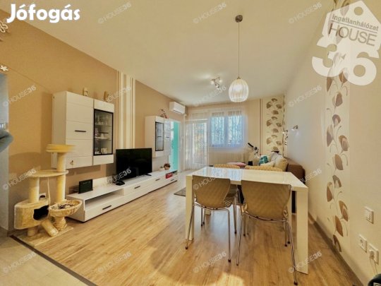 Teljesen felújított lakás a Hunyadiban!