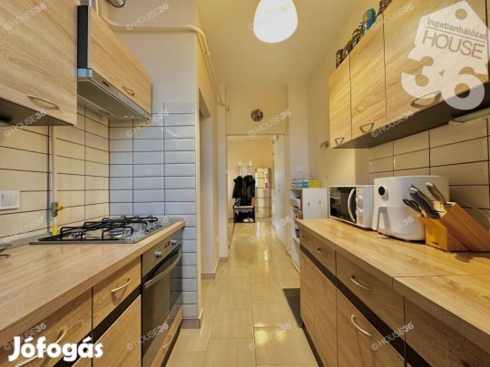 Teljesen felújított lakás a Hunyadiban!