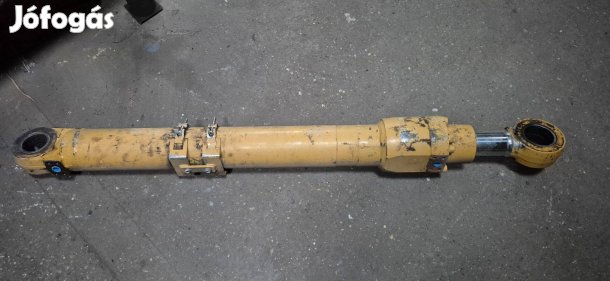 Teljesen felújított munkahenger (Caterpillar)