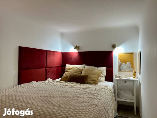 Teljeskörűen felújított, 58 m-es lakás a Palotanegyedben