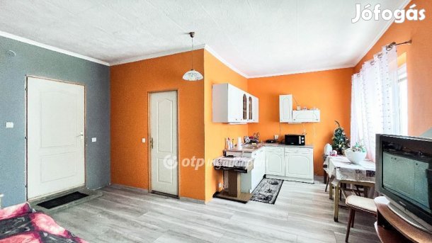 Tényői eladó 105 nm-es ház