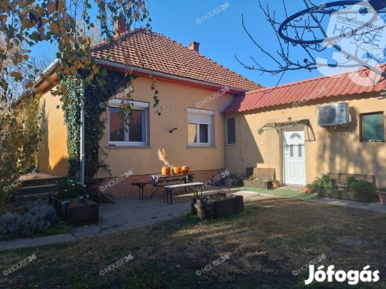 Tér, csend, lehetőség - itt minden adott!