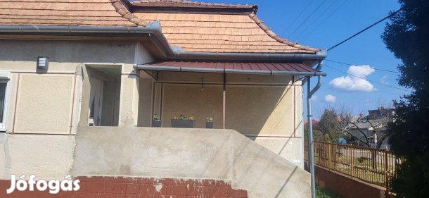 Terasz előtető, jó állapot új cserepeslemezzel, 300 cm × 200 cm méretű