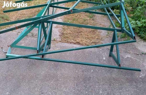 Terasztető váz vaselemekből