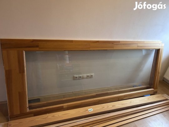 Térelválasztó panel/paraván fa tokkal