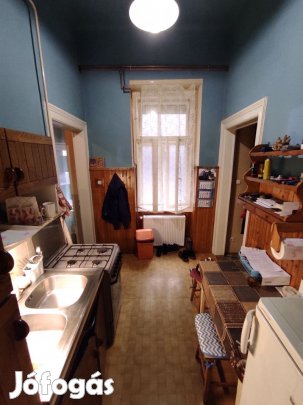Terézvárosban eladó lakás.
