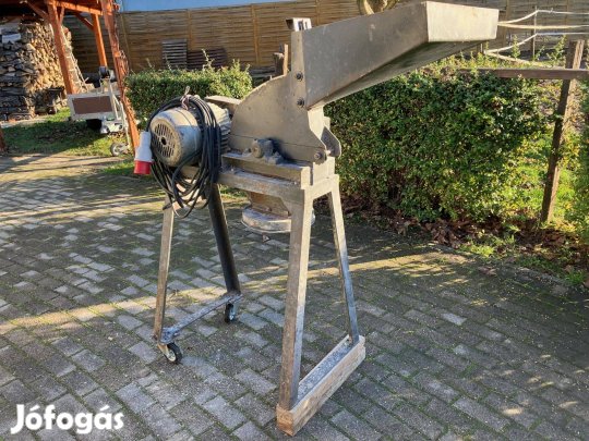 Termény daráló eladó