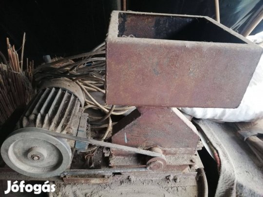 Terménydaráló, daráló, 3 fázis, 1,3 kW Dinamo-Bp. motor