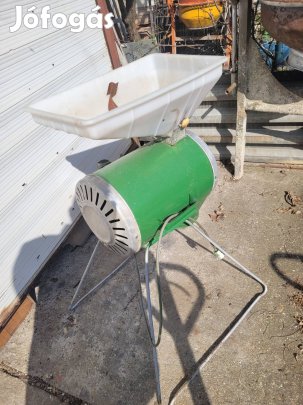 Terménydaráló üzemképes, újszerű. 