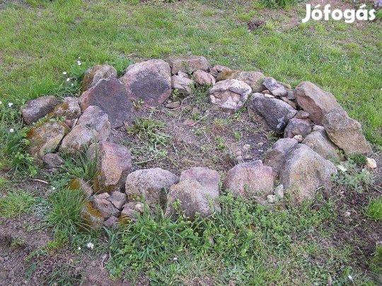 Terméskő, tűzrakóhely, szilakert kialakítására elvihető 5 000 Ft-é