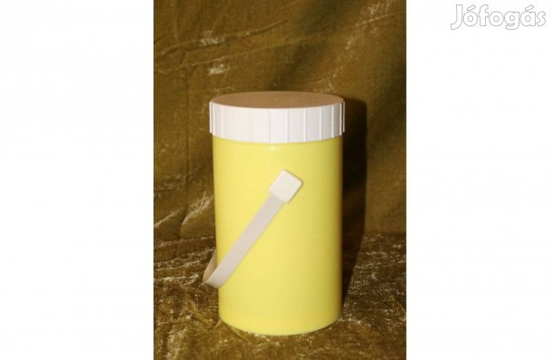 Termosz-levesnek,fagylaltnak,főzeléknek-tökéletesen záródik