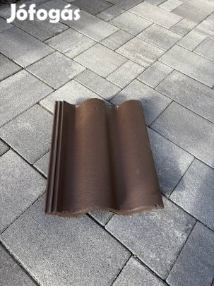 Terrán Synus sötétbarna szellőző cserép 