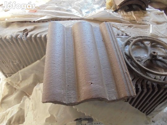 Terrán renova plus barna beton cserép 230db